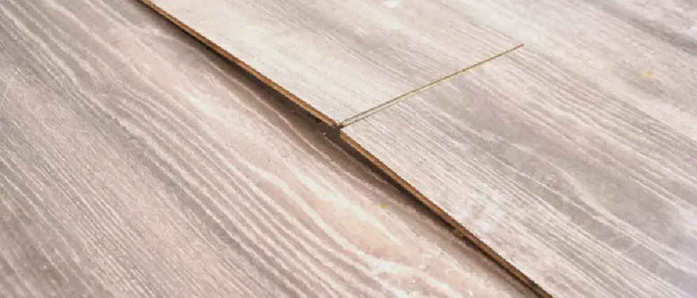 Sàn Gỗ Bị Phồng- Nguyên Nhân và Giải Pháp Khắc Phục Hiệu Quả